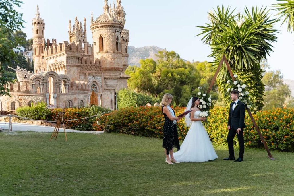 Colomares Castle elopement photo Michal Carbol
