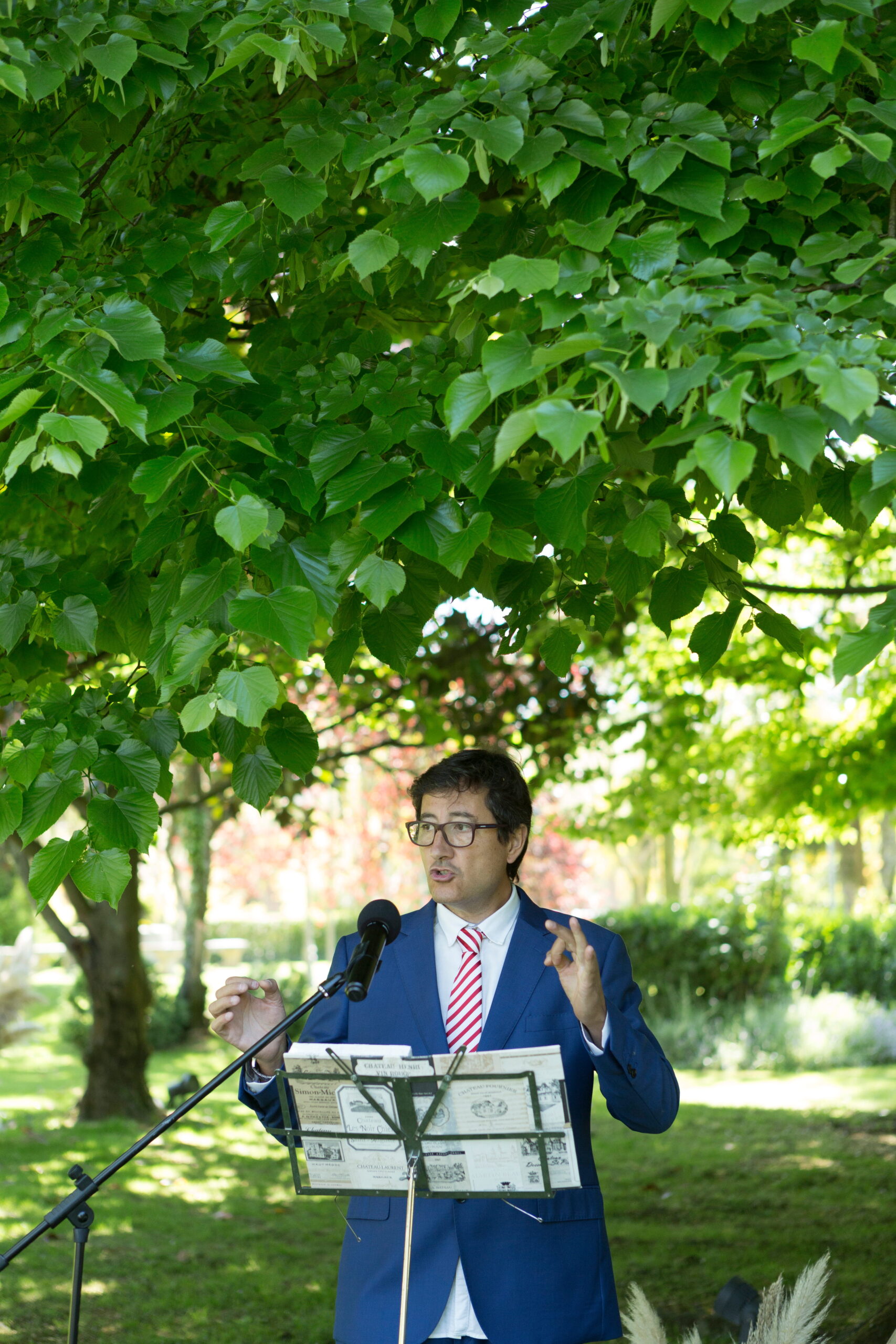 English speaking Barcelona celebrant